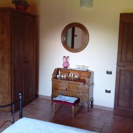 Agriturismo Biologico Villa Rosa Monte Guiduccio Δωμάτιο φωτογραφία